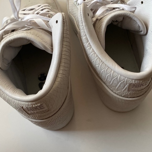 Nike Air Python Sneakers - Picture 2 of 5